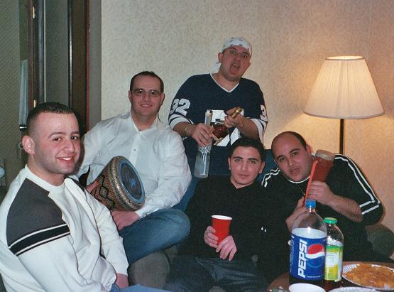 002_2.JPG - 41999 Bytes